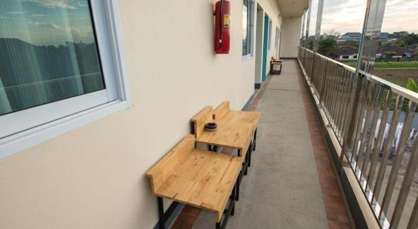 Bees Smile Hotel Chiang Rai Exterior foto