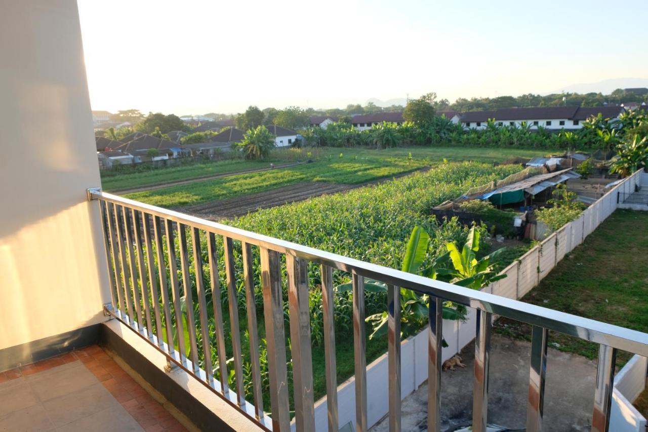 Bees Smile Hotel Chiang Rai Exterior foto